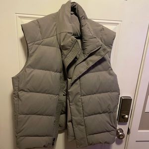 Lululemon gray XXL Wunder Puff vest